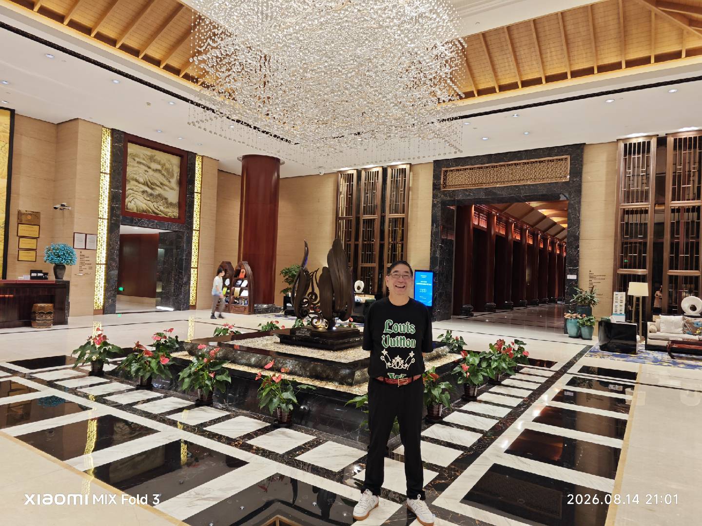 018_酒店大堂水晶吊灯.jpg